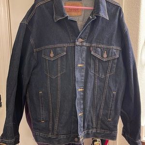 Levi dark denim jacket XL